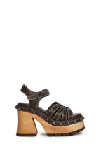 Crush Promises Platform Sandals – Brown