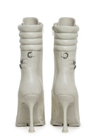 Future Frenemy Heeled Booties – White