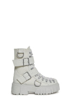 Low Traitor Boots – White